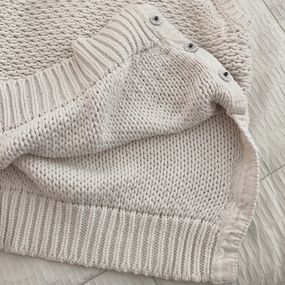 Equipment Sleeveless Sweater - M - Picture 11 of 17